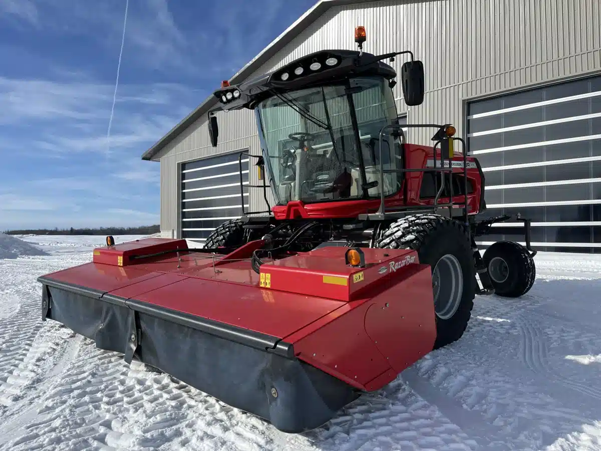 Andaineur Massey Ferguson WR235 2025