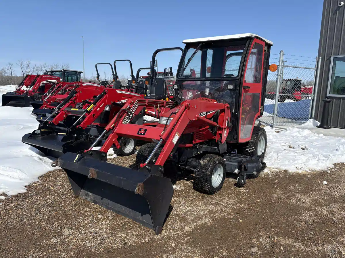Tracteur Massey Ferguson GC2300 2007