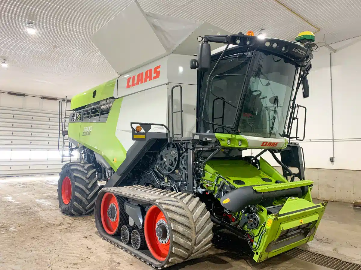 Moissonneuse-batteuse CLAAS LEXION 7400TT 2020